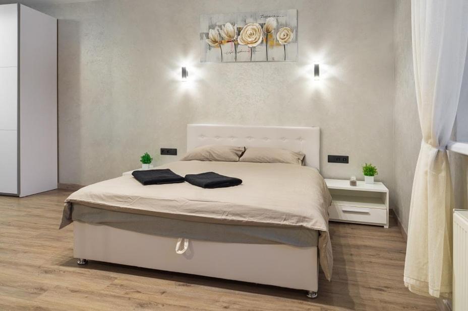 Жк Светлопарк Apartment Kiev Bagian luar foto