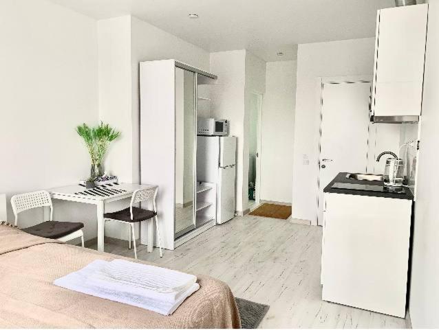 Жк Светлопарк Apartment Kiev Bagian luar foto